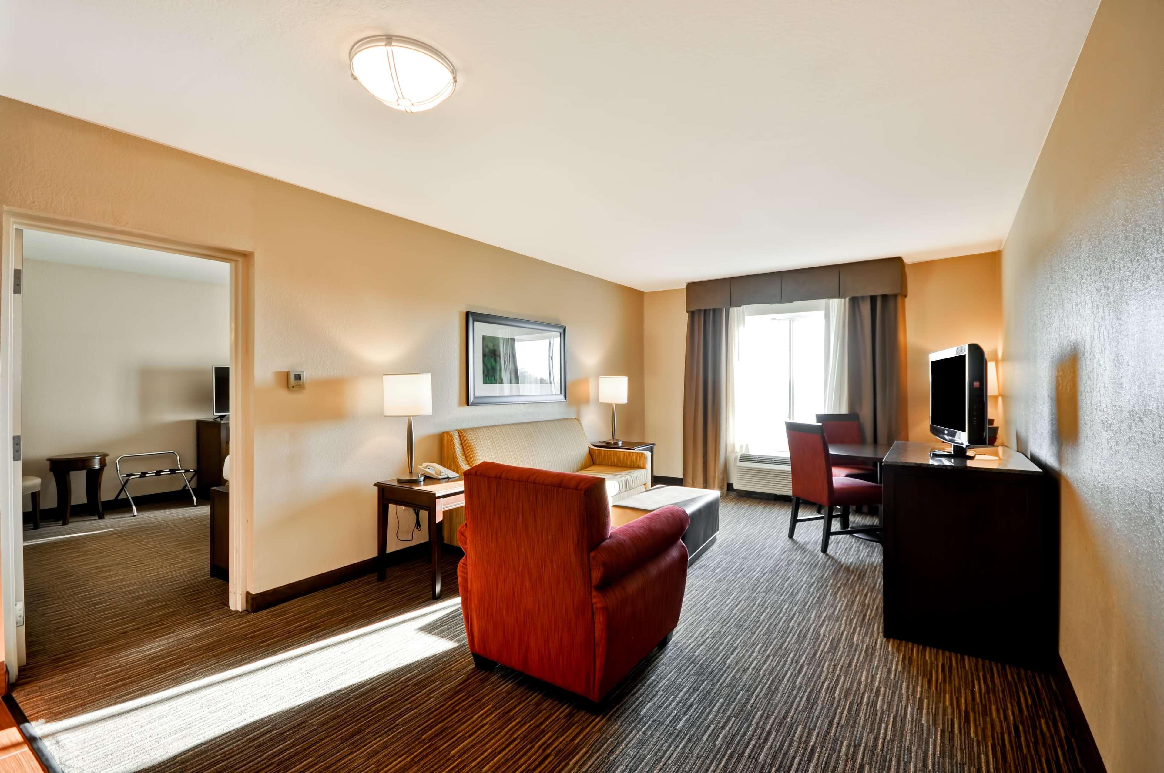 Hilton Garden Inn Tampa North Temple Terrace Exteriér fotografie